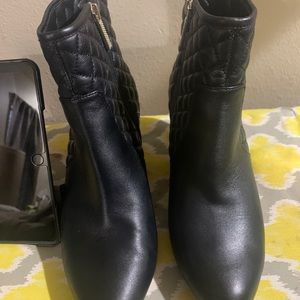 Judith Ripka boots